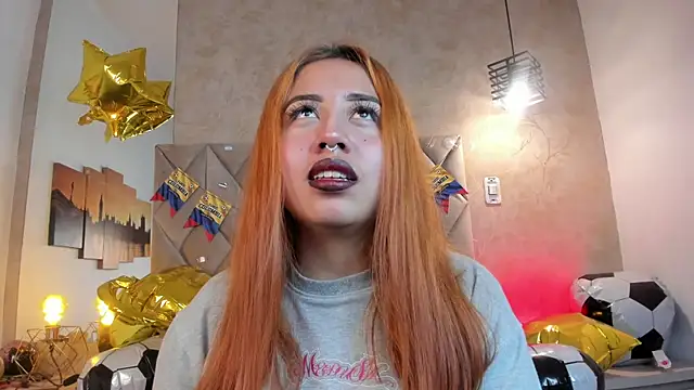 kailinmoonx online show from June 2026 01:01:02 PM