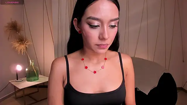 Snapshot of AmaliaCrus chatting on June 2026 08:07:01 PM AmaliaCrus online show from June 2026 08:07:01 PM