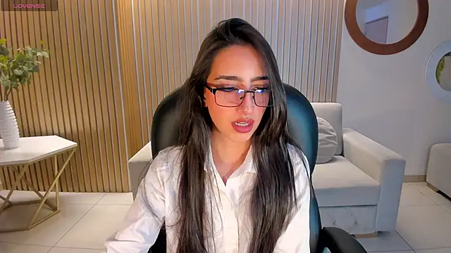 LarisaSmirnov online show from October 2025 04:02:01 AM