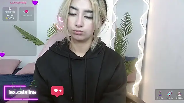 Malory tay1 online show from September 2025 11:45:02 AM