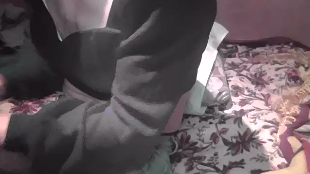 JoaoPinto0 online show from October 2025 07:55:01 PM