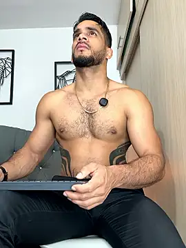 Maximiliano ford online show from January 2026 10:53:02 AM