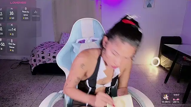 Snapshot of eleselas chatting on September 2025 11:42:01 PM eleselas online show from September 2025 11:42:01 PM