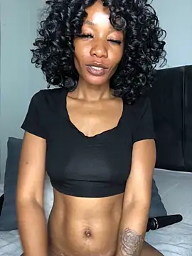 Snapshot of Miss__Mandy chatting on February 2026 05:19:01 PM Miss Mandy online show from February 2026 05:19:01 PM