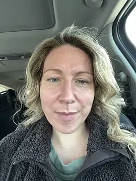 LittleMsMILF online show from February 2026 03:44:02 PM