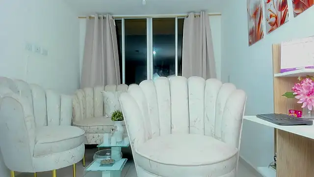 Snapshot of karol_f00x chatting on October 2025 02:53:02 AM karol f00x online show from October 2025 02:53:02 AM