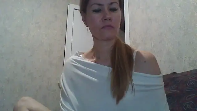 Snapshot of Eva_Neon chatting on September 2025 04:18:02 PM Eva Neon online show from September 2025 04:18:02 PM
