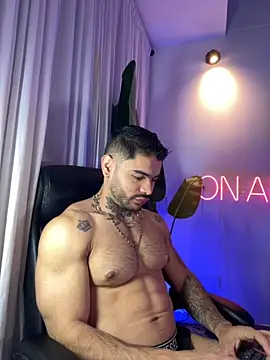 thiagoferrari2 online show from October 2025 11:55:01 PM