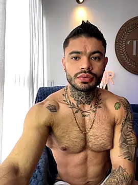 thiagoferrari2 online show from October 2025 01:01:01 PM