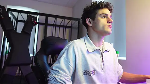 Snapshot of Brad_Holloway chatting on October 2025 12:39:02 PM Brad Holloway online show from October 2025 12:39:02 PM