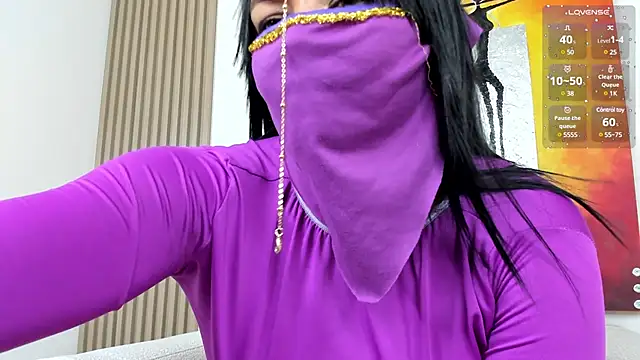 Layla arabelle online show from March 2025 09:49:01 PM