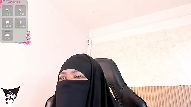 Layla arabelle online show from June 2026 08:11:01 PM