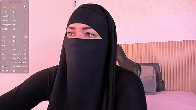 Layla arabelle online show from July 2026 08:36:02 PM