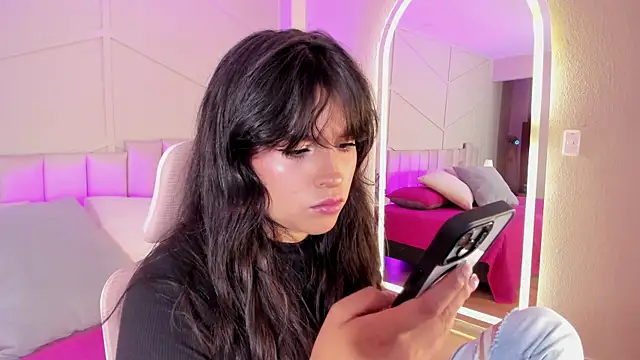 Snapshot of Eimmy_bm chatting on October 2025 07:25:01 PM Eimmy bm online show from October 2025 07:25:01 PM