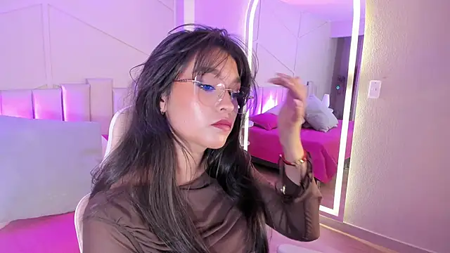 Snapshot of Eimmy_bm chatting on November 2025 07:24:01 PM Eimmy bm online show from November 2025 07:24:01 PM