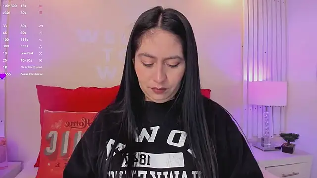 AliceCorner online show from November 2025 12:05:02 PM