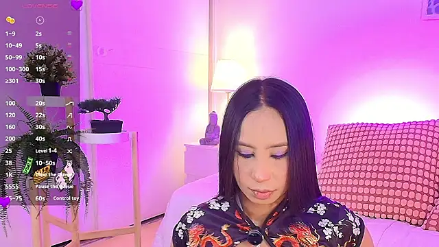 Valen ross  online show from February 2026 09:43:01 PM