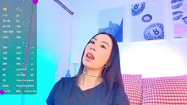 Valen ross  online show from April 2026 09:38:01 PM