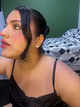 pareja curiosa19 online show from July 2026 10:16:01 PM