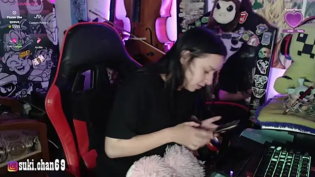 Sukychan  online show from November 2025 08:14:01 PM