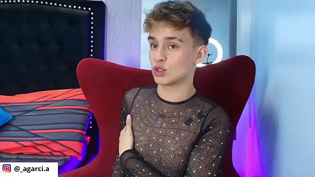 LiamWildx20 online show from September 2025 12:16:01 AM