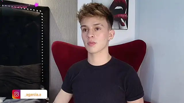 LiamWildx20 online show from February 2026 03:22:02 AM