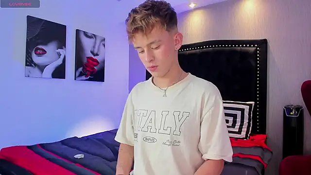 LiamWildx20 online show from February 2026 06:46:02 AM