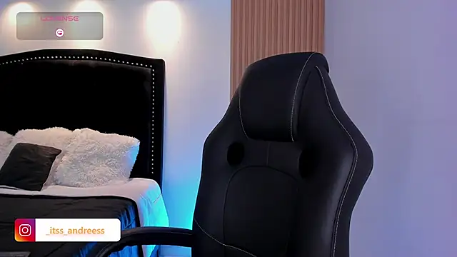 LiamWildx20 online show from June 2026 05:01:02 AM