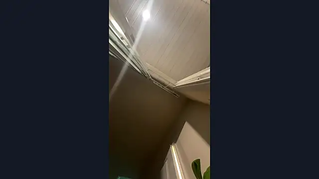 Snapshot of shurthingx chatting on April 2026 06:03:01 AM shurthingx online show from April 2026 06:03:01 AM