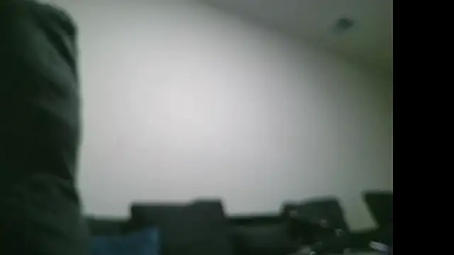 Snapshot of shurthingx chatting on April 2026 11:32:01 AM shurthingx online show from April 2026 11:32:01 AM