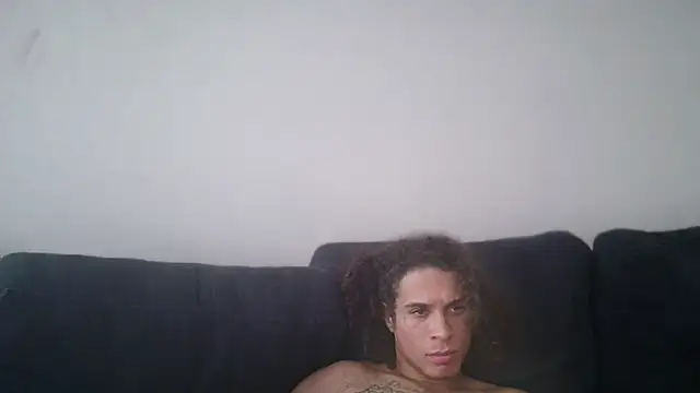 Snapshot of shurthingx chatting on April 2026 05:06:01 PM shurthingx online show from April 2026 05:06:01 PM