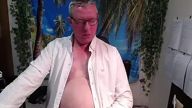 JamesBauer online show from December 2025 04:31:02 AM