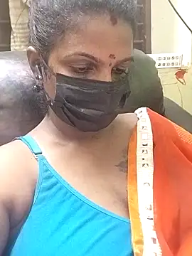 poojaa-rani online show from November 2025 05:48:02 PM