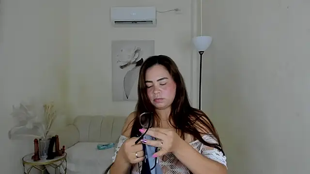 Andressa carpio online show from May 2026 03:23:01 AM