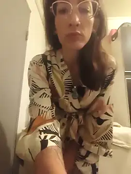 meletalex online show from November 2025 03:19:01 AM