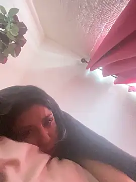 Maleja 013 online show from October 2025 07:45:02 PM