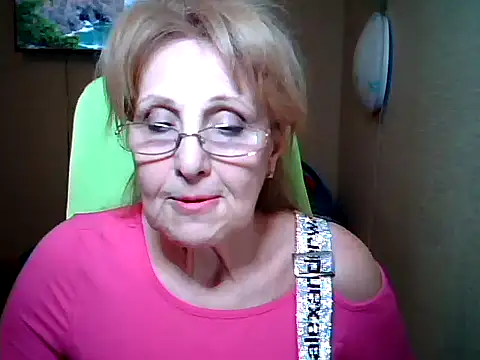 Snapshot of Margo_Sweety chatting on March 2025 04:51:01 PM Margo Sweety online show from March 2025 04:51:01 PM