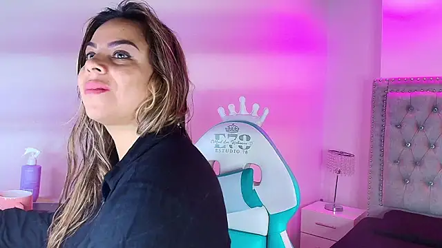 Lia adamsss online show from March 2026 03:56:01 AM