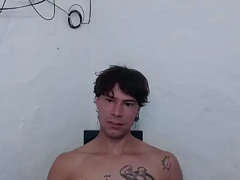 Snapshot of billykink chatting on September 2025 02:29:02 PM billykink online show from September 2025 02:29:02 PM