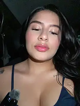 andrea gomes  online show from April 2026 05:23:01 AM
