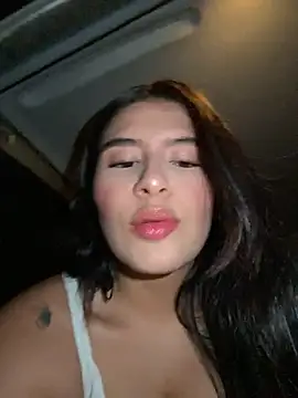 andrea gomes  online show from April 2026 06:42:02 AM