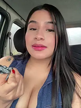 andrea gomes  online show from July 2026 12:00:01 PM