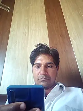 Snapshot of johnny8731 chatting on March 2026 04:18:02 AM johnny8731 online show from March 2026 04:18:02 AM