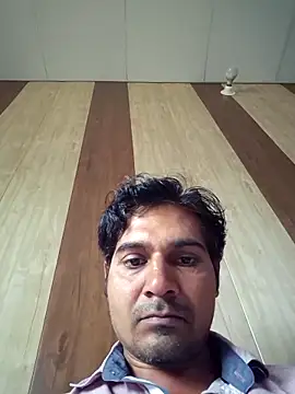 Snapshot of johnny8731 chatting on March 2026 05:33:02 AM johnny8731 online show from March 2026 05:33:02 AM