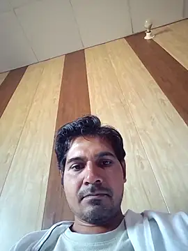 Snapshot of johnny8731 chatting on March 2026 04:05:02 AM johnny8731 online show from March 2026 04:05:02 AM