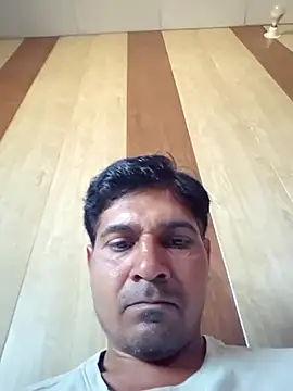 Snapshot of johnny8731 chatting on April 2026 04:53:01 AM johnny8731 online show from April 2026 04:53:01 AM