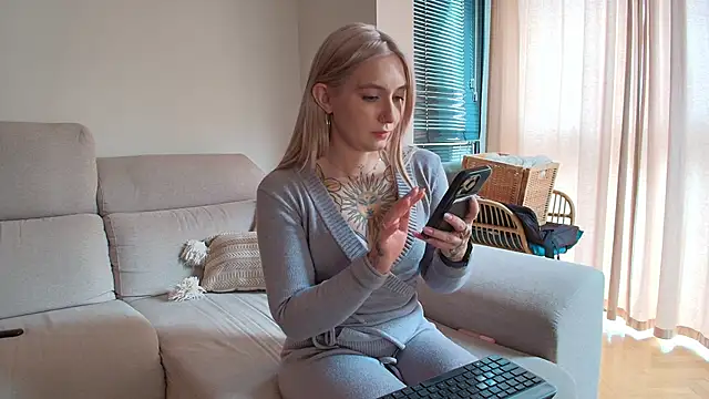 tattoobbgirl online show from March 2026 03:06:01 PM