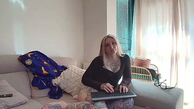 tattoobbgirl online show from June 2026 03:17:02 PM