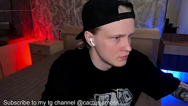 Snapshot of Cactus__James chatting on October 2025 06:04:01 PM Cactus James online show from October 2025 06:04:01 PM