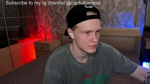 Snapshot of Cactus__James chatting on October 2025 09:06:01 PM Cactus James online show from October 2025 09:06:01 PM